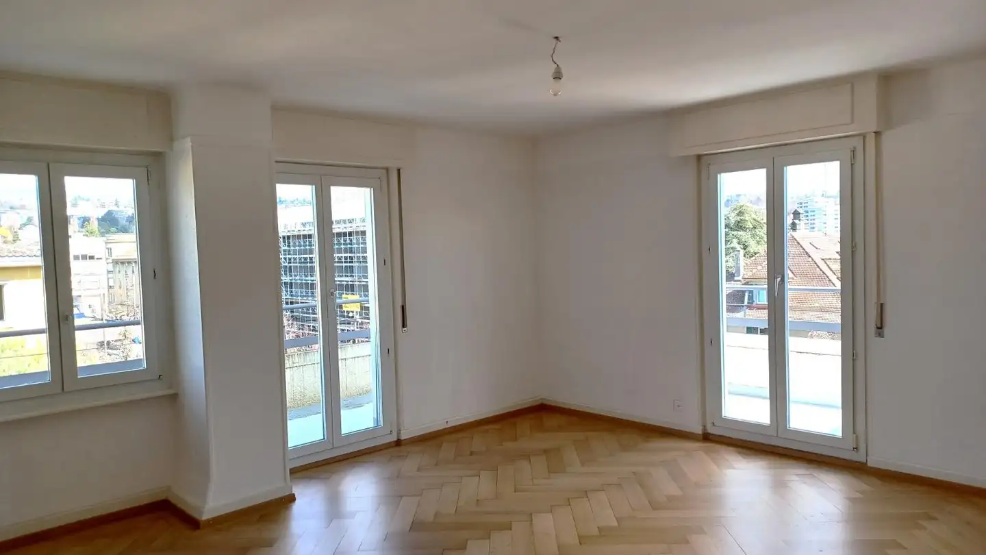 Appartement à louer - Avenue De La Sallaz 35, 1010 Lausanne - Photo 2