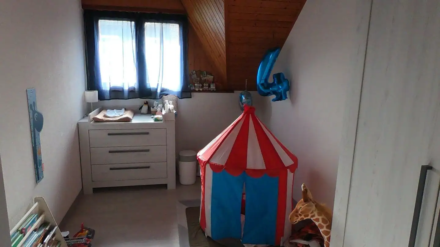 Attic flat for rent - Chemin Du Lavasson, 1196 Gland - Photo 4