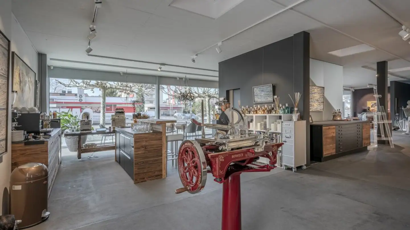 Commercial for rent - Suhrenmattstrasse 2, 5035 Unterentfelden