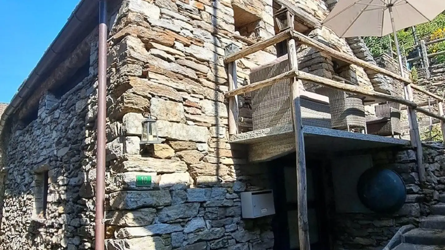Casa in vendita - Via Verdasio, 6655 Verdasio