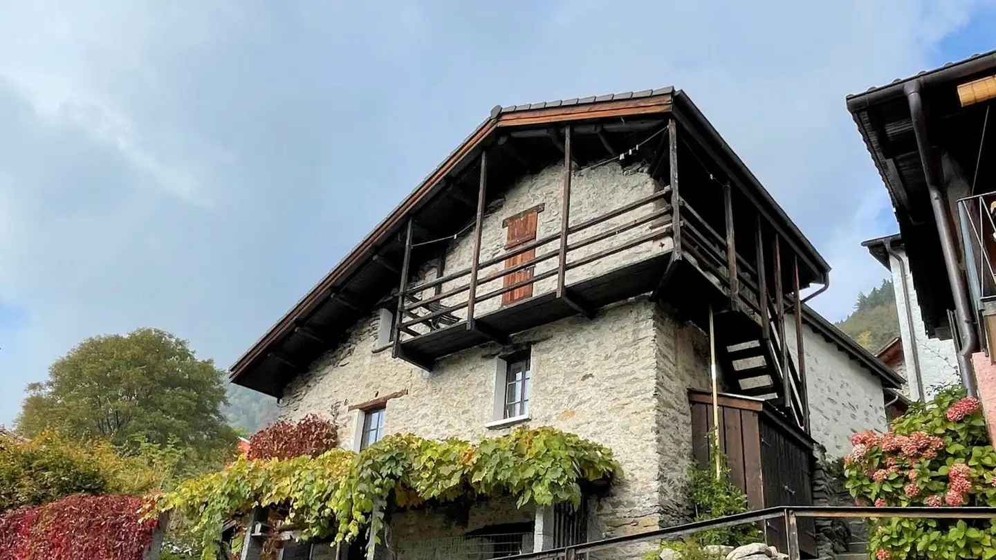 Haus kaufen - La Strettoia, 6584 Carena