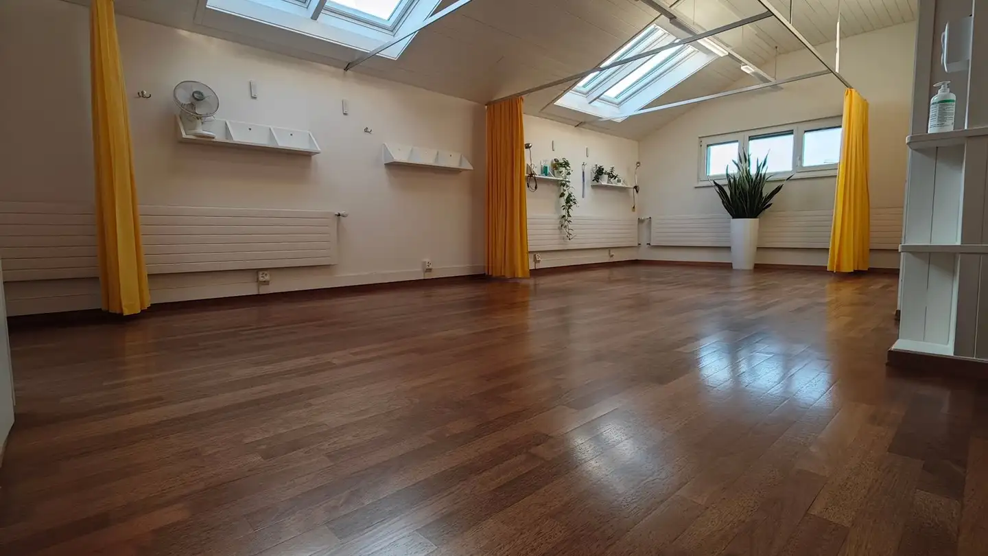 Commerciale in affitto - Ringstrasse 82, 8057 Zürich