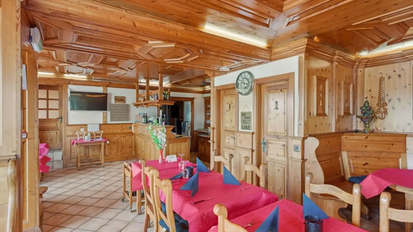 Hotel in vendita - Le Largey, 1973 Nax - Photo 2