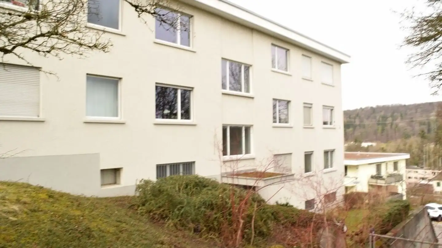 Outdoor parking space for rent - Im Glockenacker 68, 8053 Zürich