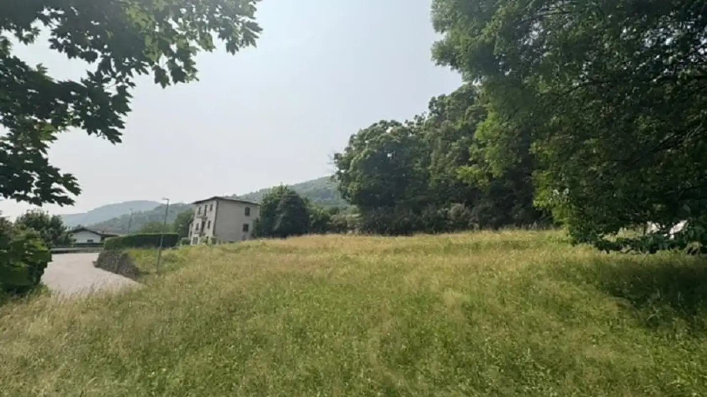 Constructible plot for sale - 6900 Lugano