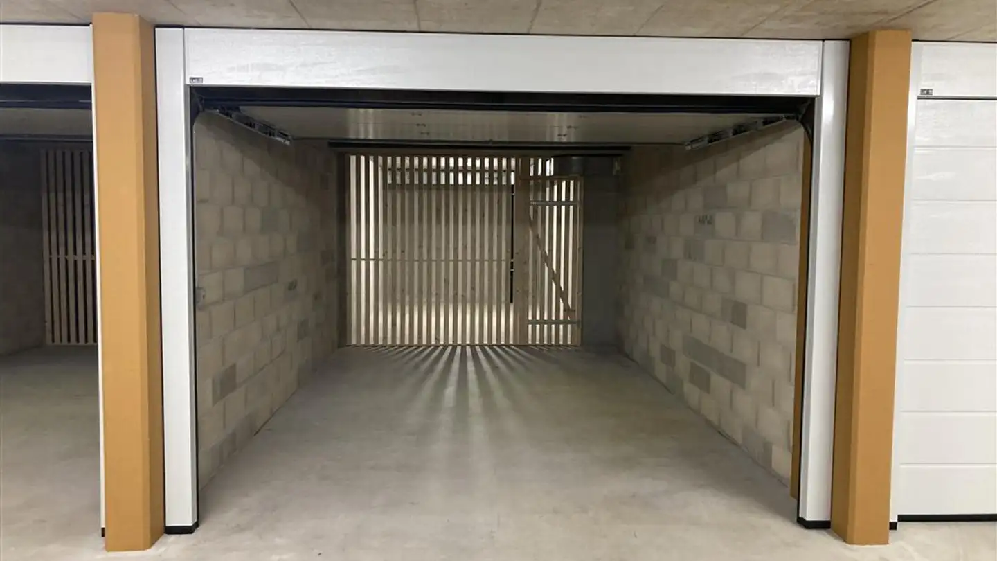 Single garage for rent - Avenue Du Tir-Fédéral, 1024 Ecublens VD - Photo 3