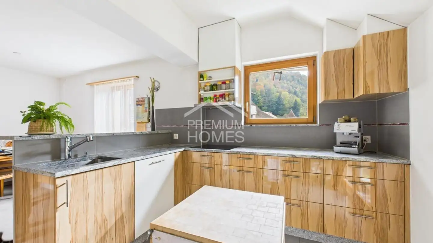 Residential building for sale - 2762 Roches BE - Photo 2