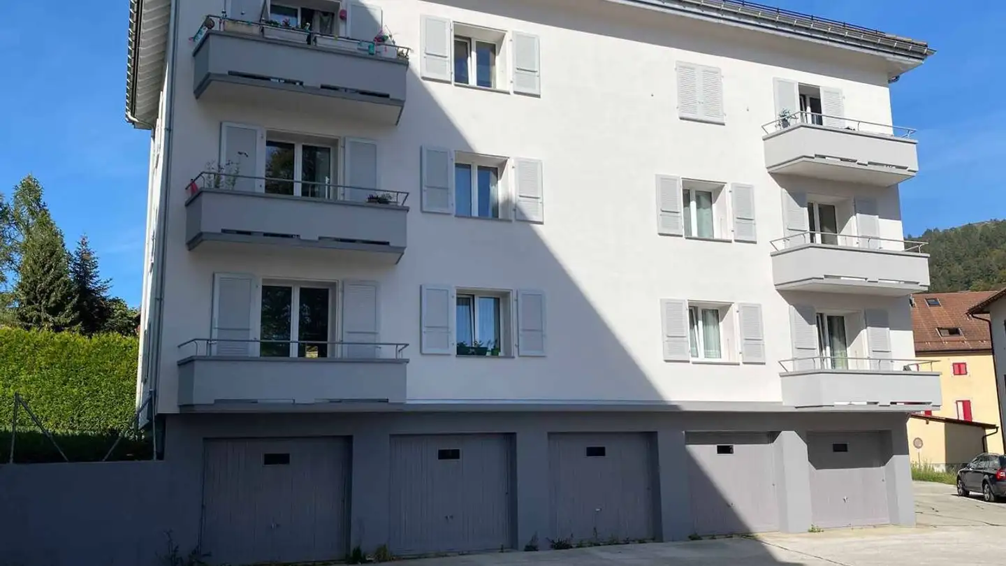 Garage for rent - 1450 Ste-Croix