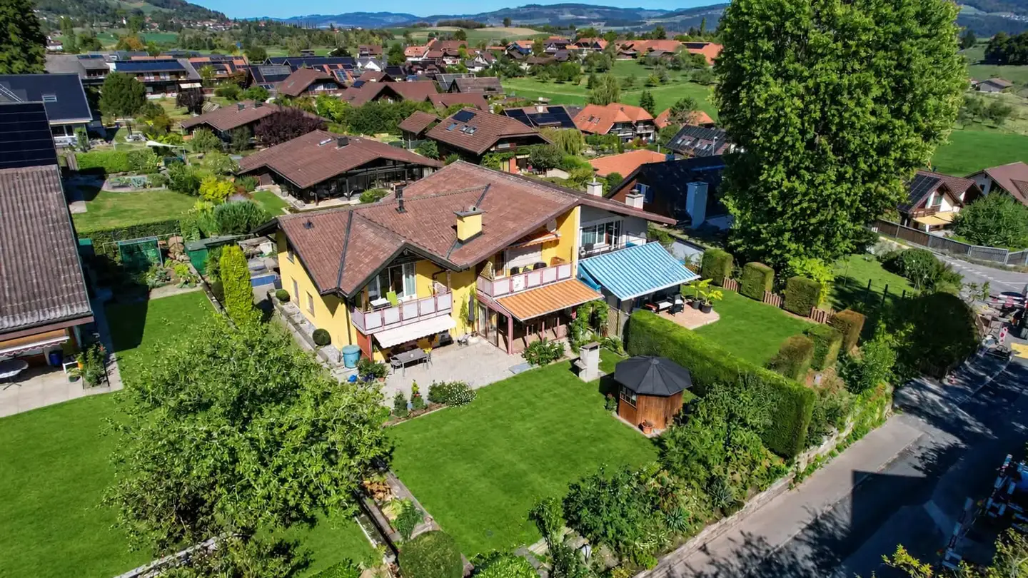 Edificio residenziale in vendita - Hofacker 32, 3116 Kirchdorf BE