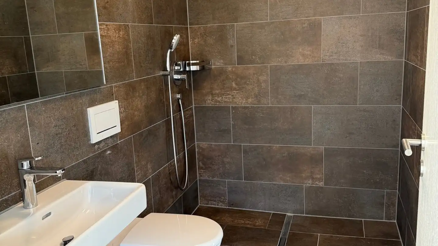 Commerciale in affitto - Tösstalstrasse 102, 8486 Rikon im Tösstal - Foto 4