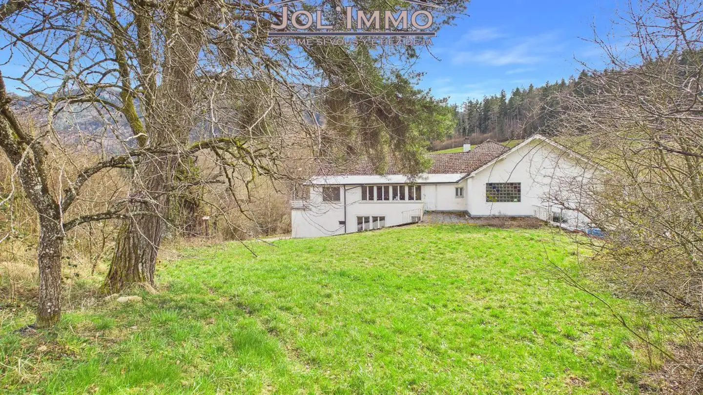 Mehrfamilienhaus kaufen - 2742 Perrefitte