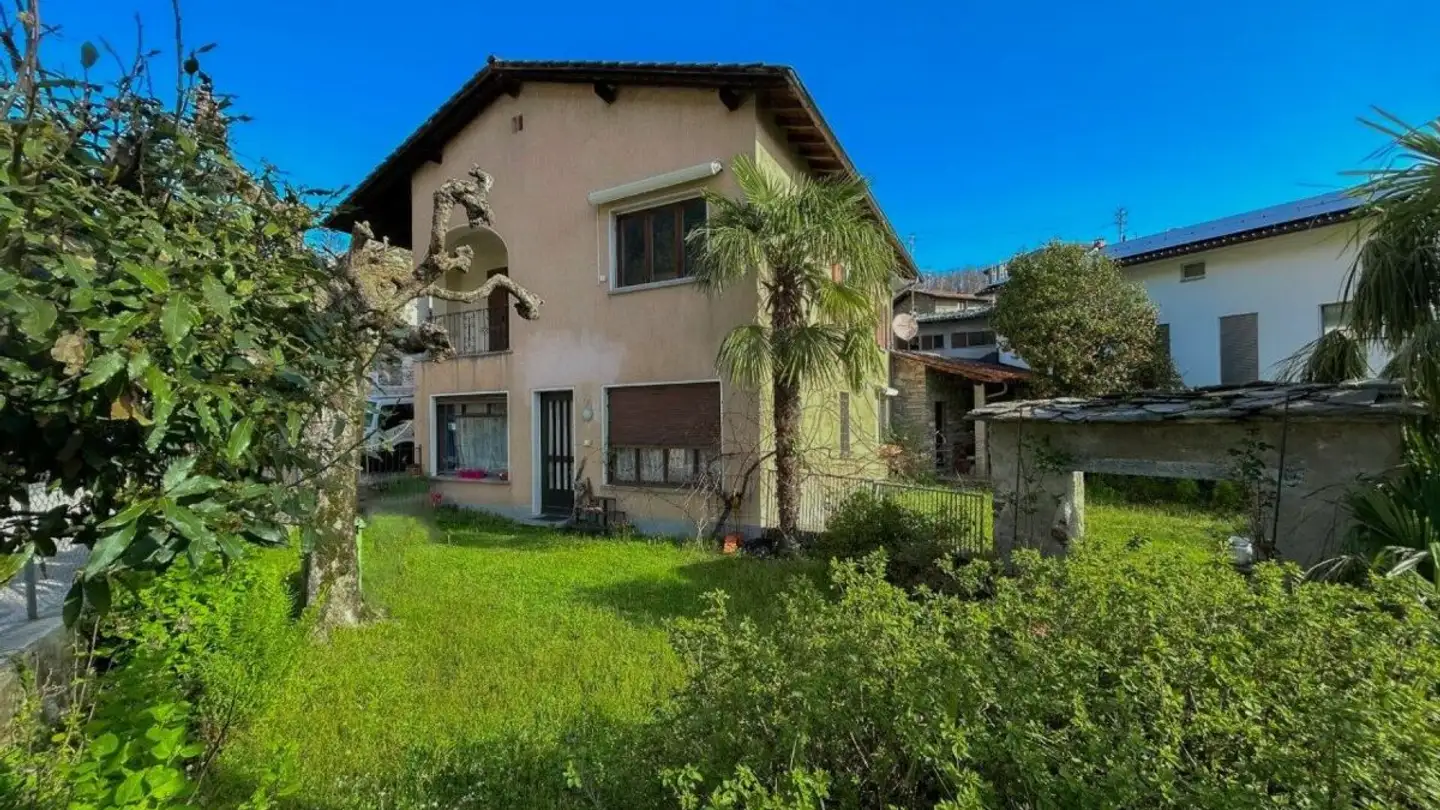 Einfamilienhaus kaufen - 6618 Arcegno