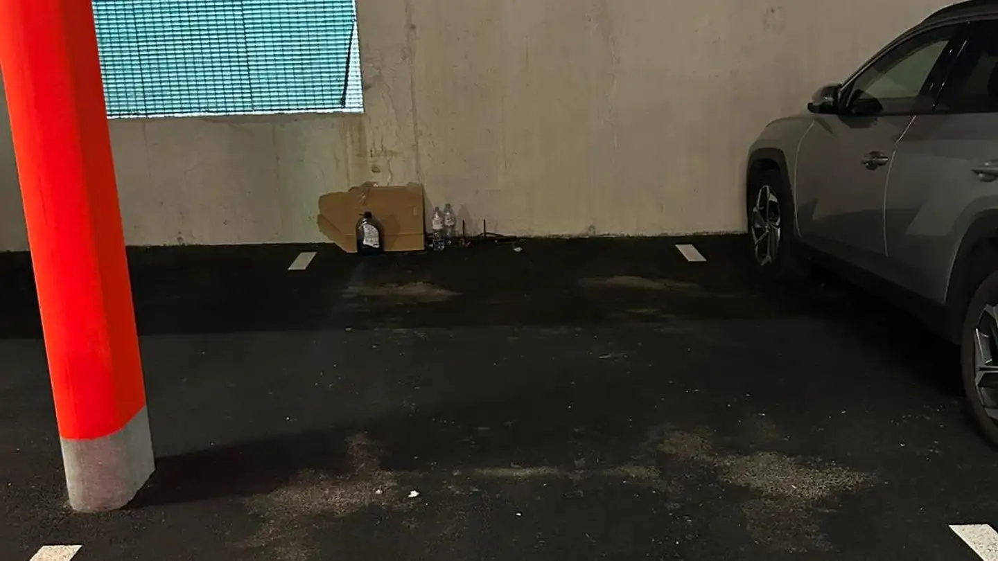 Parcheggio sotterraneo in affitto - Rue Du Village 22, 1055 Froideville