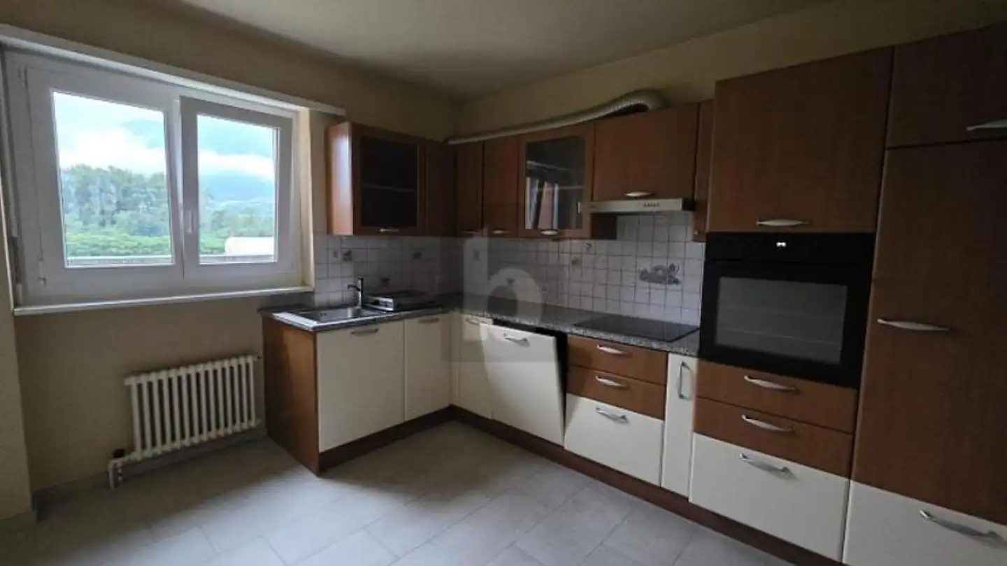 Appartement à louer - 6572 Quartino
