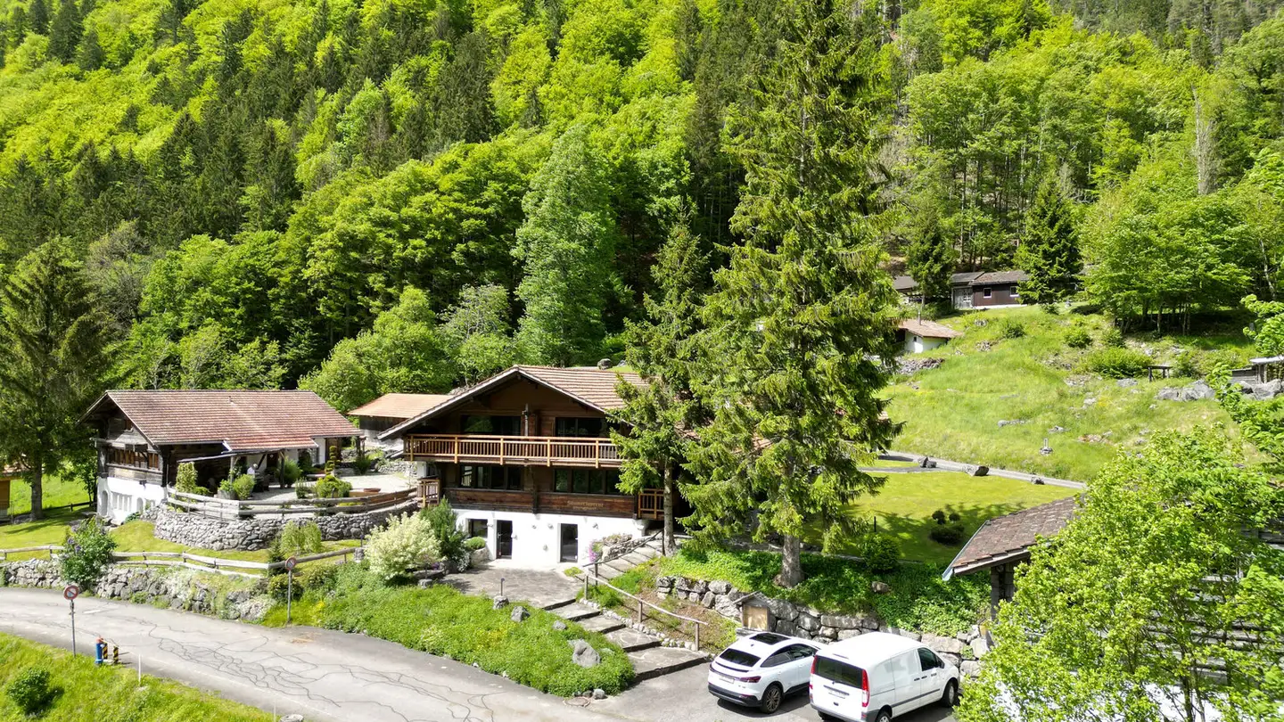 Hotel in vendita - Am Chienbach 96, 3815 Gündlischwand - Photo 2