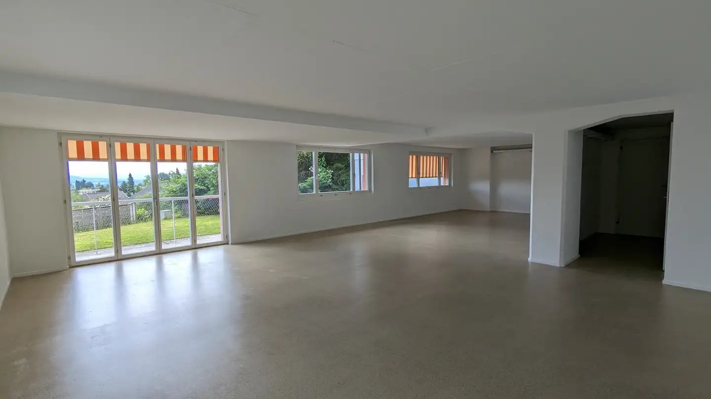 Commerciale in affitto - Bundtstrasse 18c, 8127 Forch