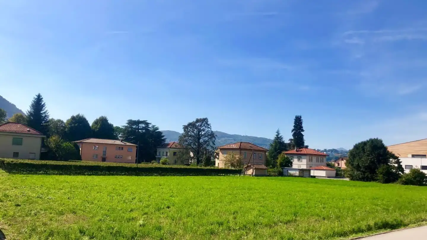Terrain constructible à vendre - 6828 Balerna