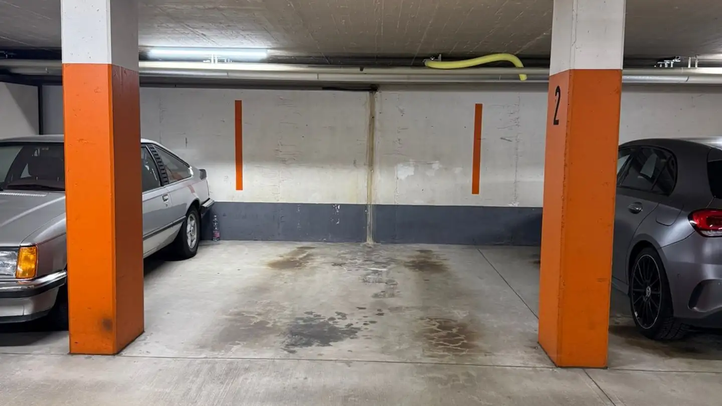 Parkplatz im Freien mieten - Ligusterstrasse 11, 8057 Zürich