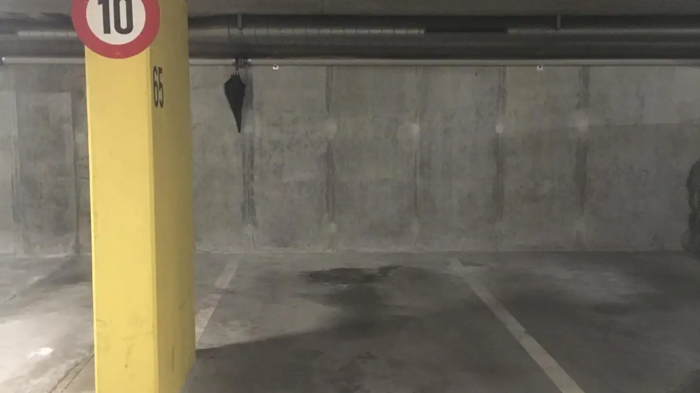 Underground parking space for rent - Kirchfeldstrasse, 3613 Steffisburg