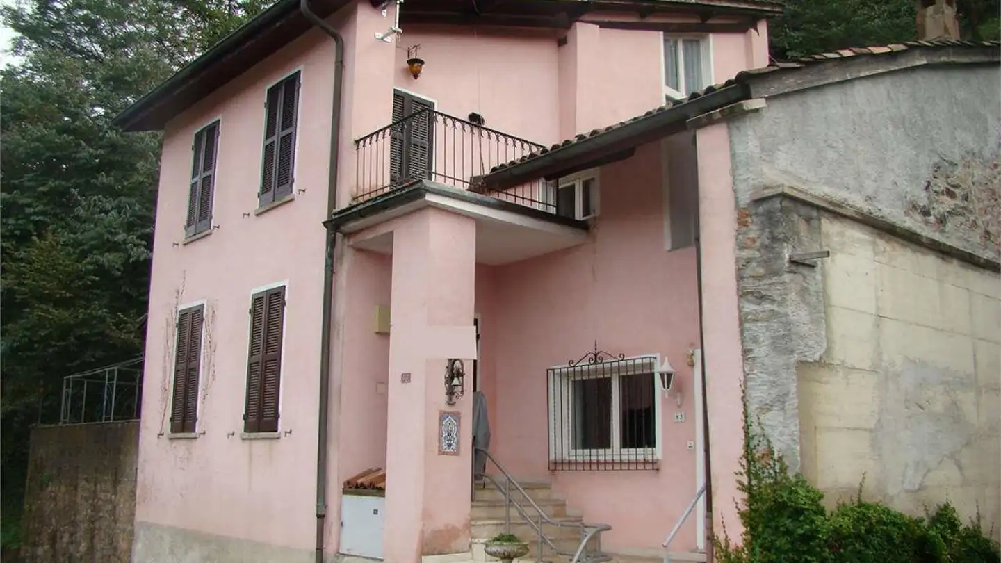 Single house for sale - 6918 Figino