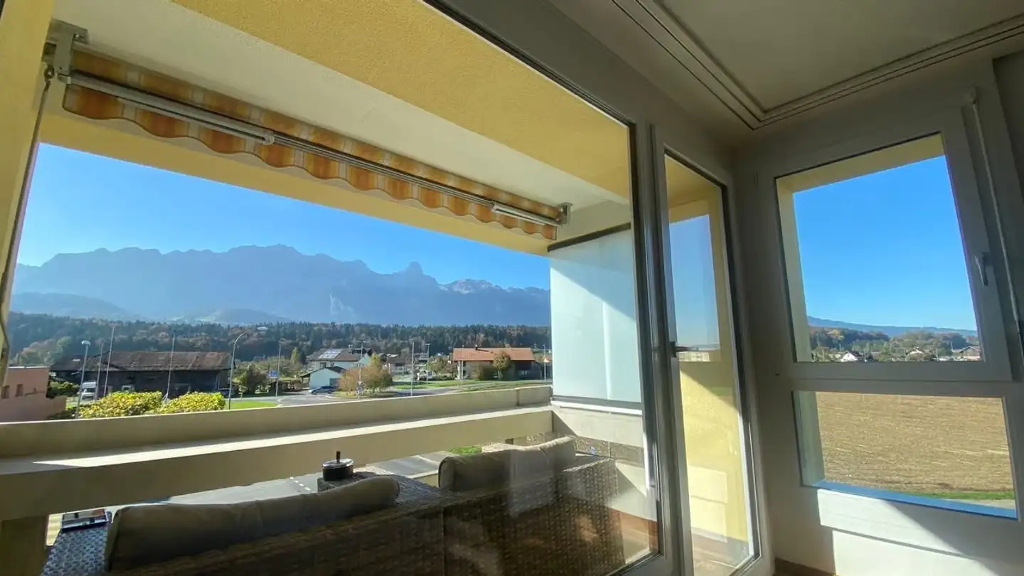 Dachgeschosswohnung mieten - Favriweg 2, 3604 Thun