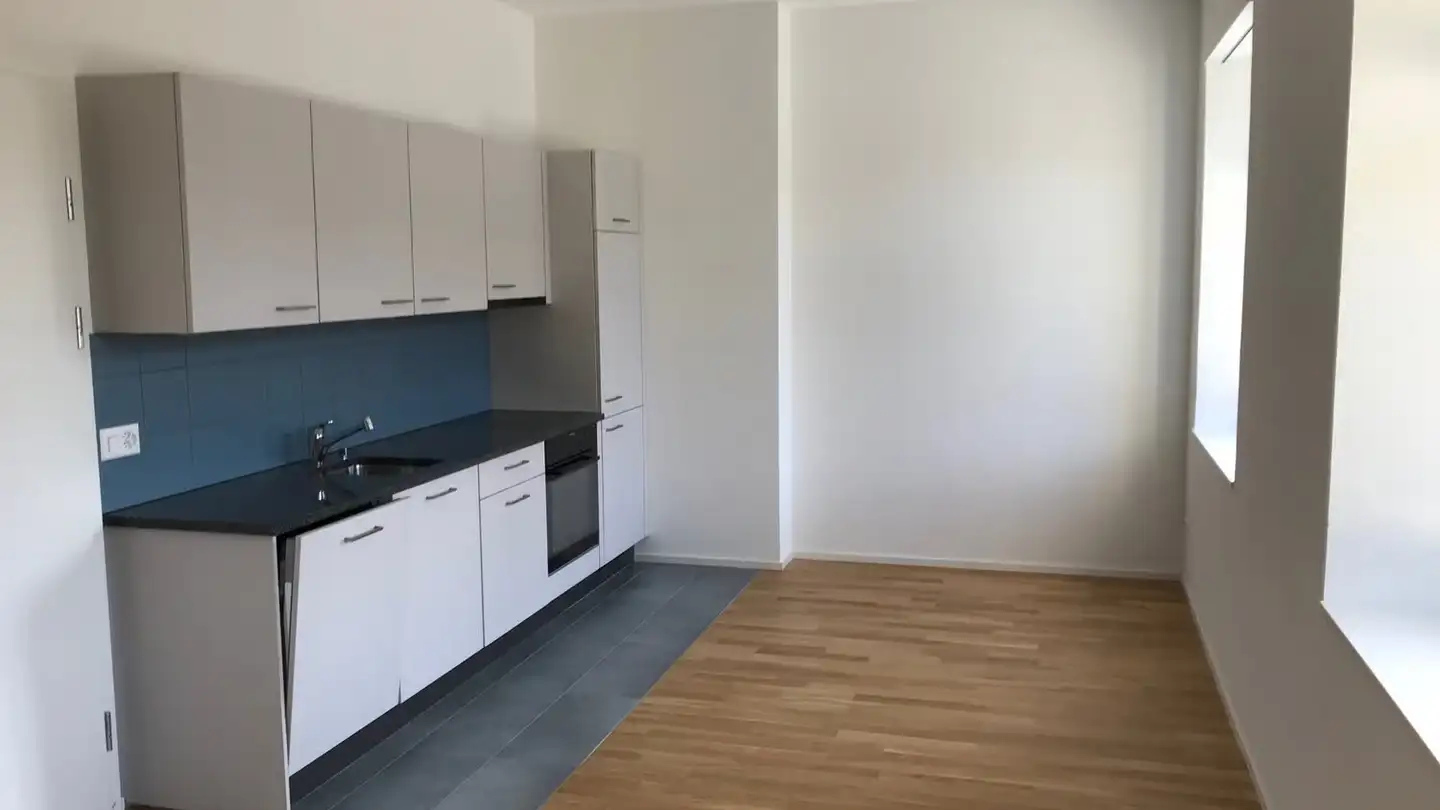 Wohnung mieten - Staatsstrasse 16, 3652 Hilterfingen - Foto 4
