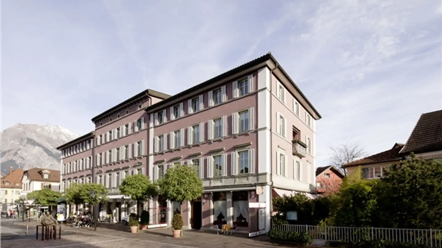 Advertising space for rent - Bartholoméplatz 3, 7310 Bad Ragaz