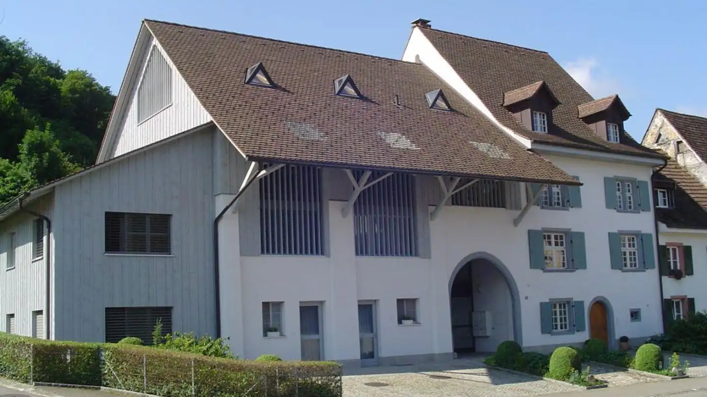 Garage individuel à louer - Hauptstrasse 62, 4133 Pratteln