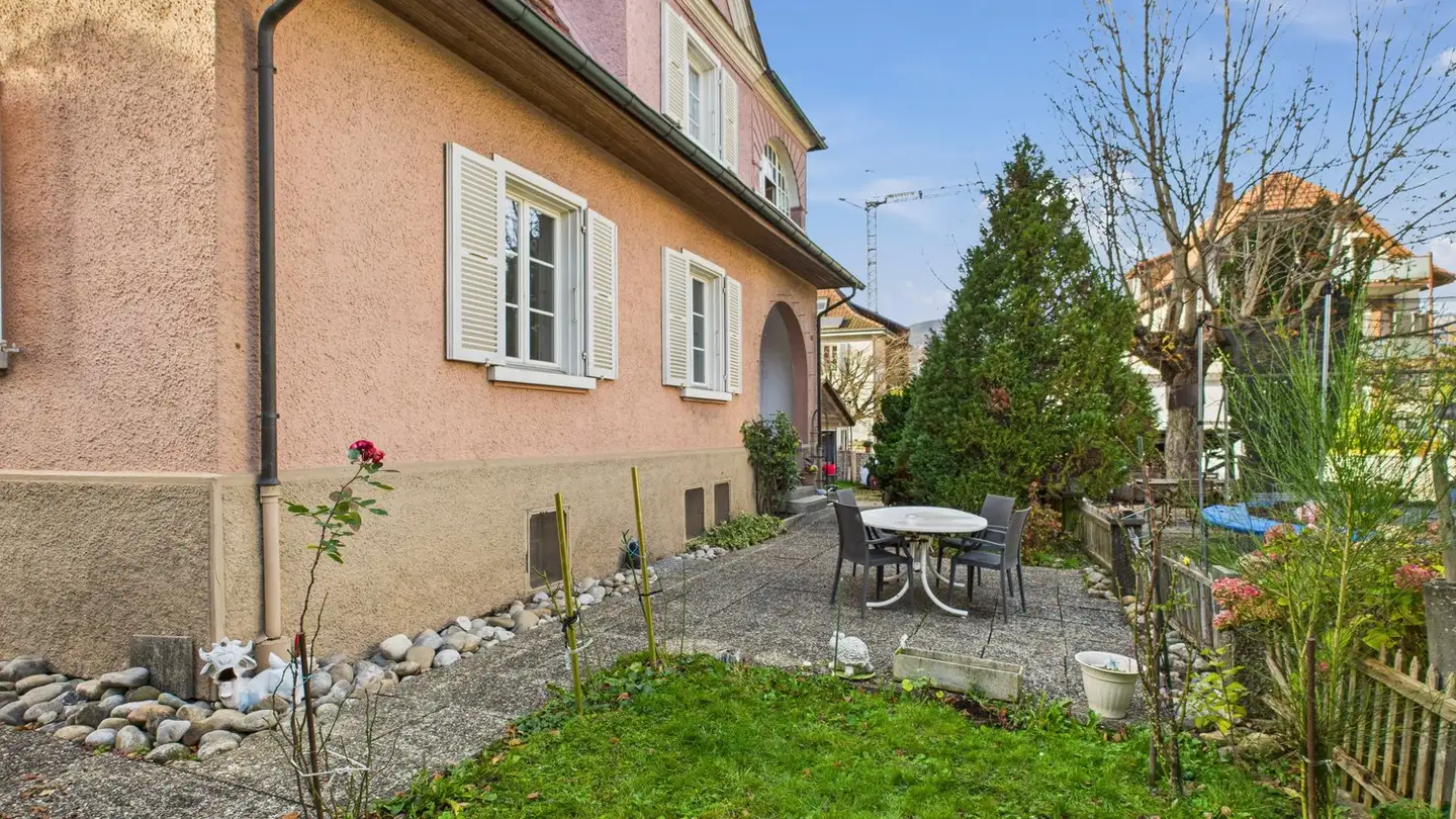 Residential building for sale - Pisoniweg 11, 4528 Zuchwil