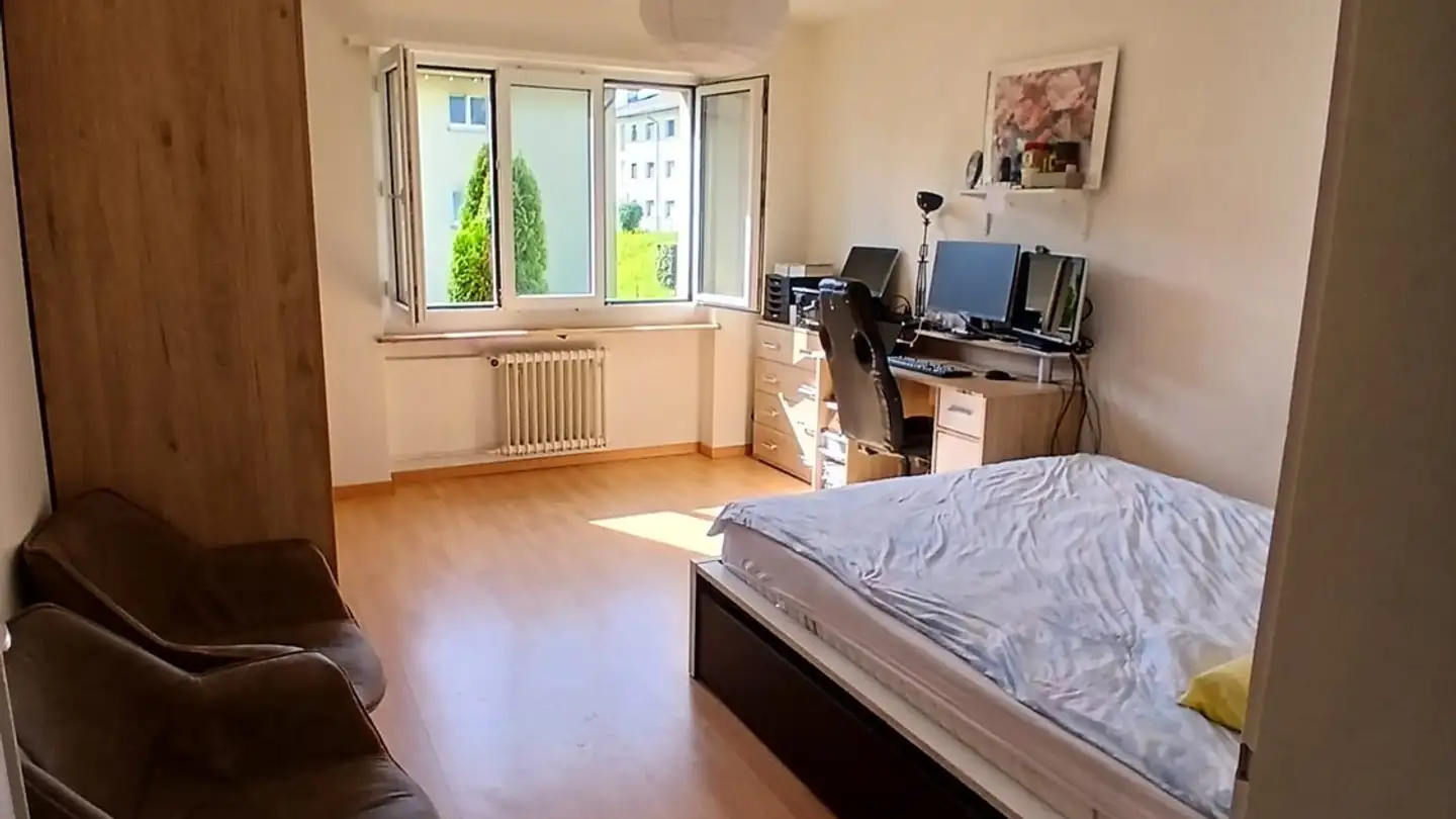 Chambre à louer - 8153 Rümlang