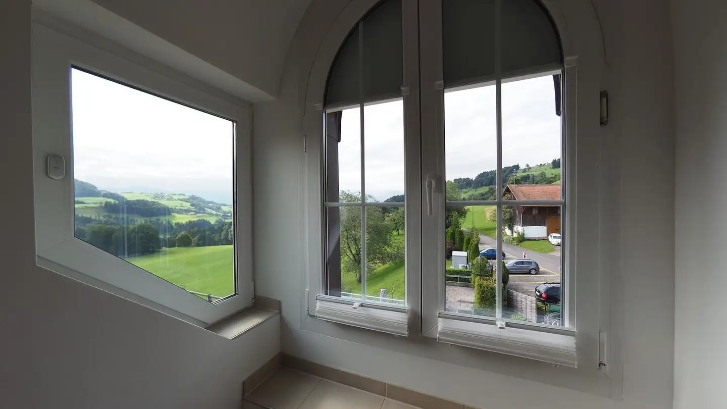 Attique à louer - Huebstrasse 62, 8636 Wald ZH