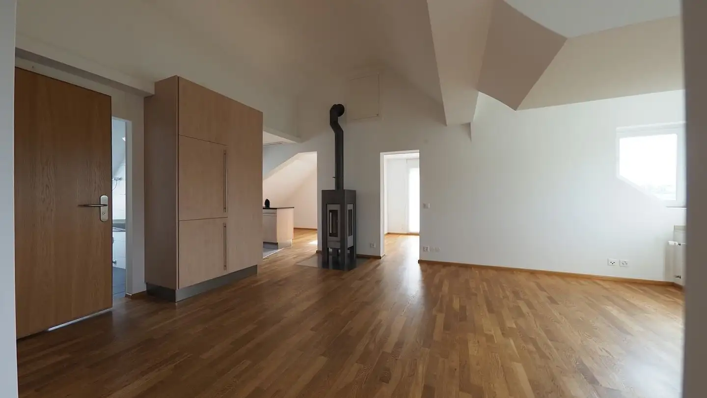 Attique à louer - Huebstrasse 62, 8636 Wald ZH - Photo 2