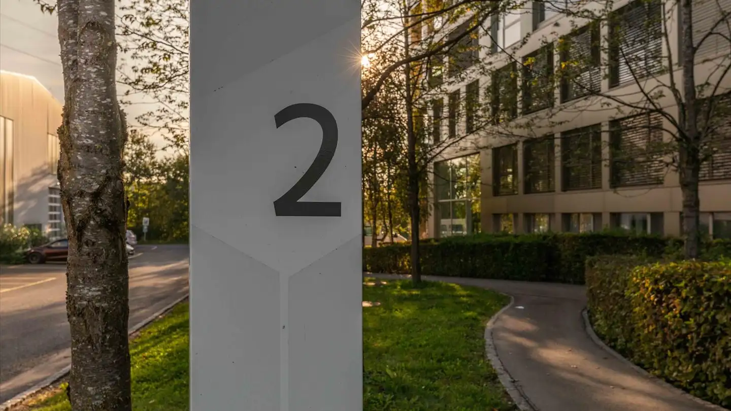 Commerciale in affitto - Lorzenparkstrasse 2, 6330 Cham - Photo 2