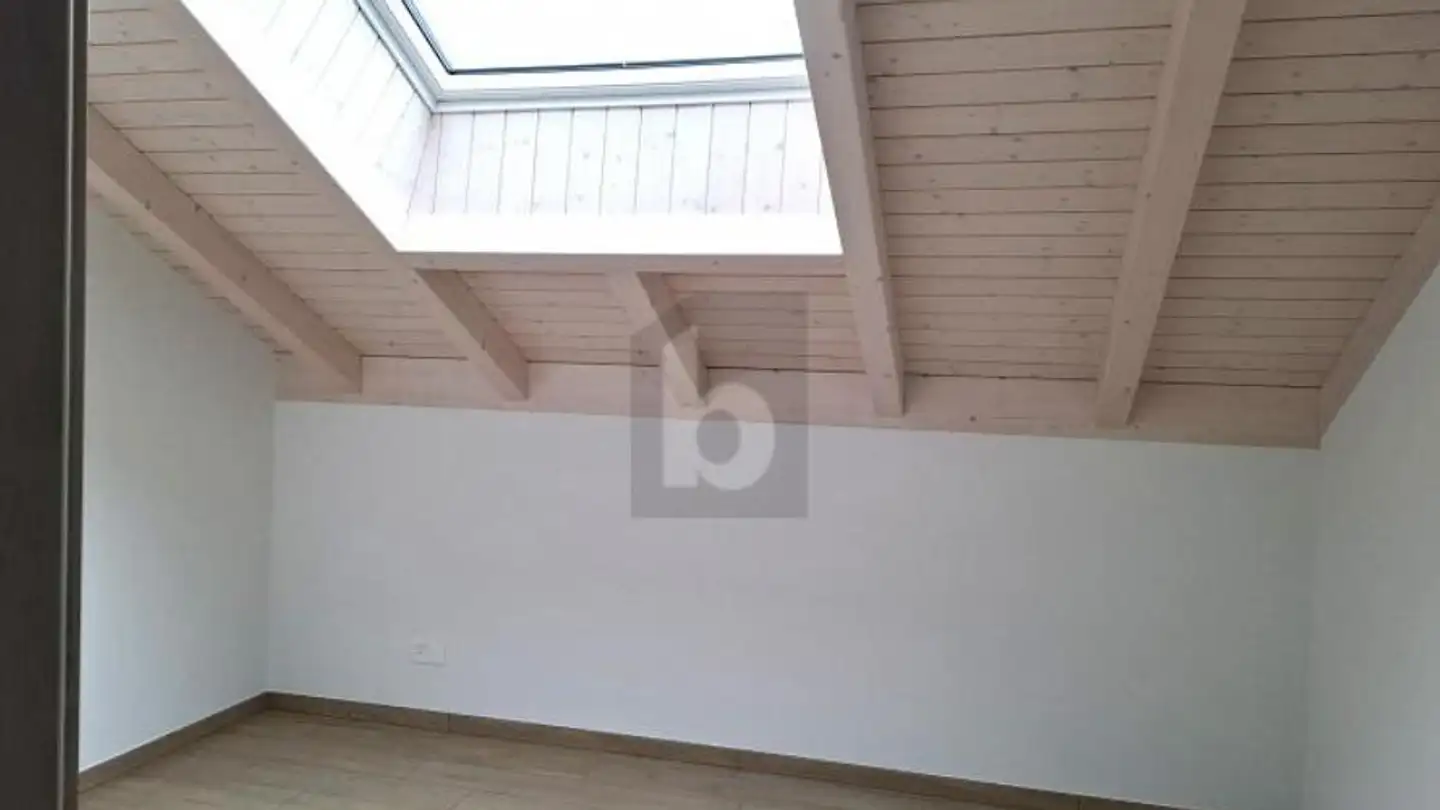 Penthouse for rent - 2830 Courrendlin - Photo 3