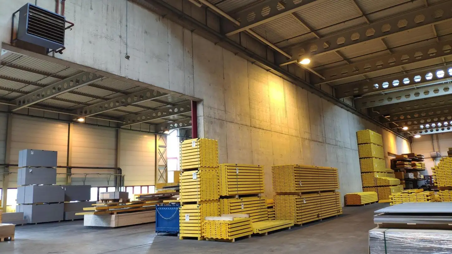 Gewerbe mieten - Stationsstrasse 25, 8155 Niederhasli - Foto 2