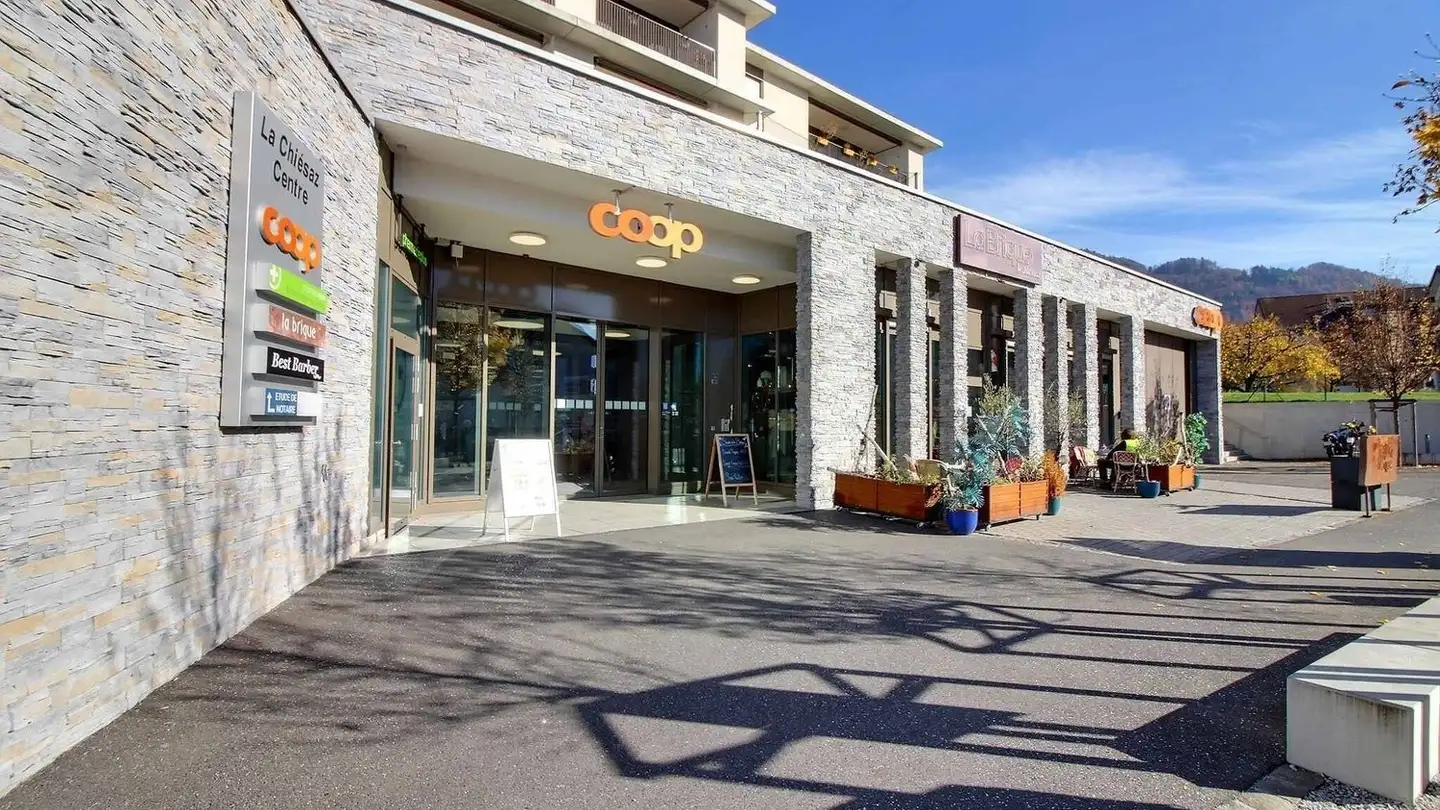 Centre commercial à louer - Route Des Deux-Villages 46, 1806 St-Légier-La Chiésaz
