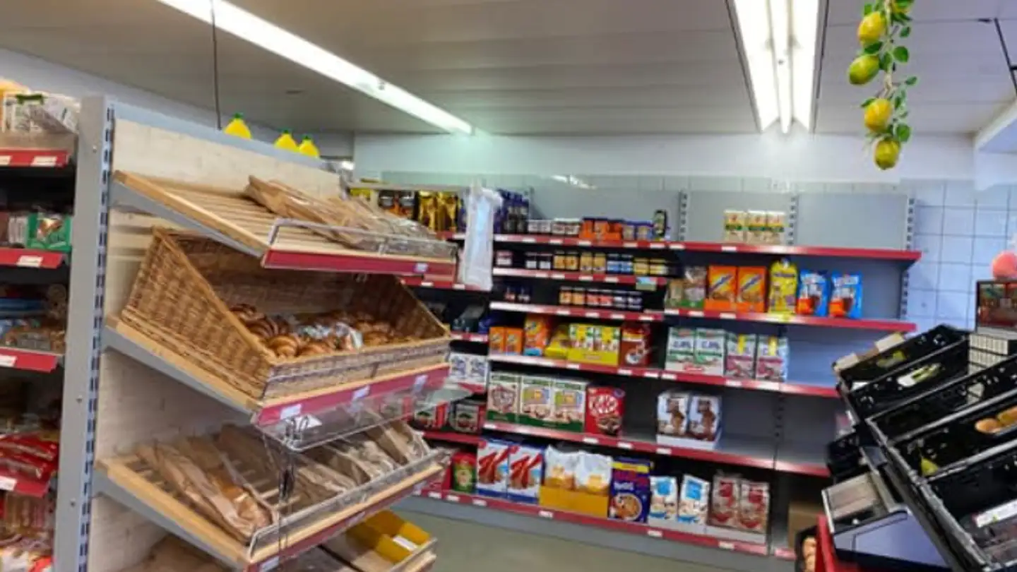 Gewerbe mieten - Hauptstrasse 39, 5316 Leuggern