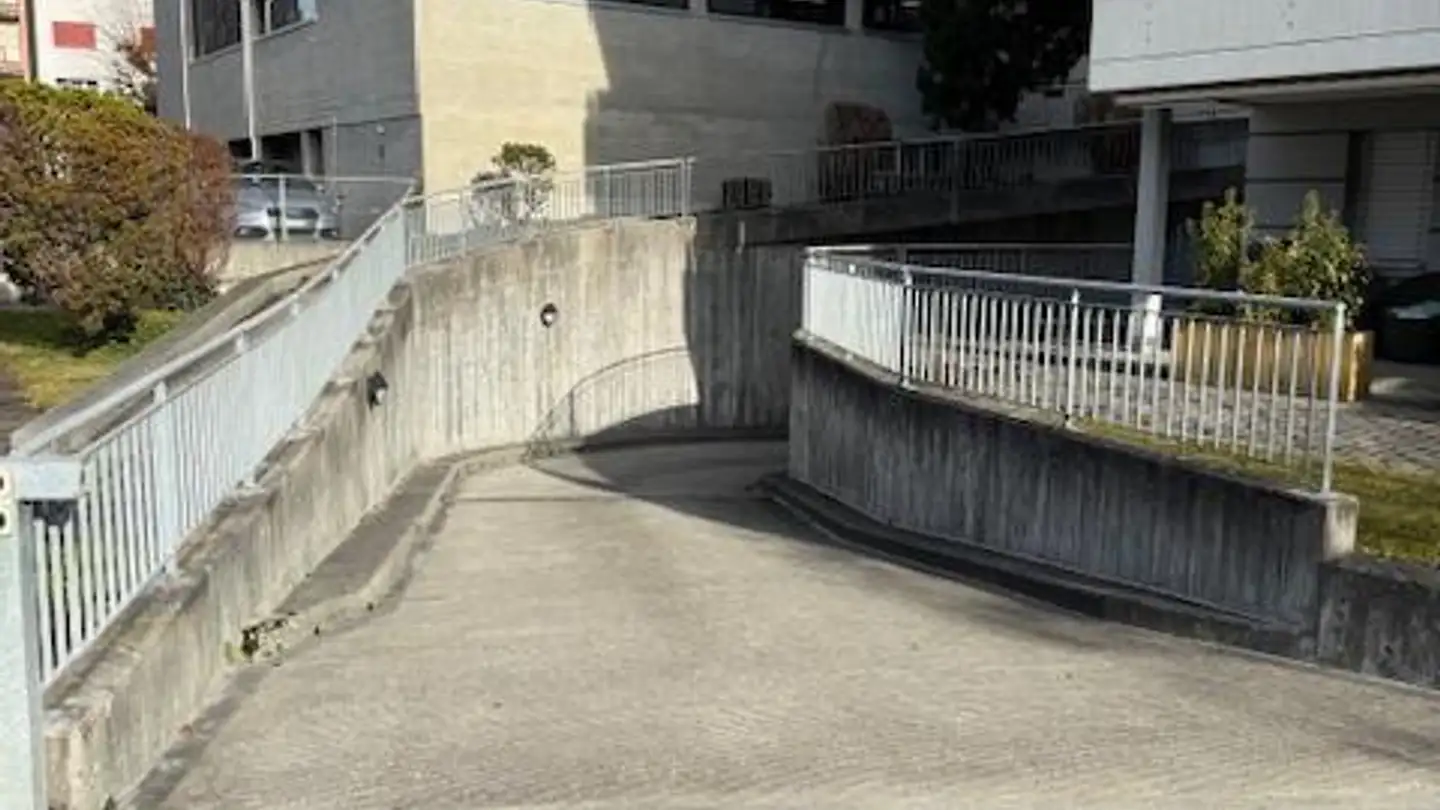 Underground parking space for rent - Gotthardstrasse 74, 6460 Altdorf UR