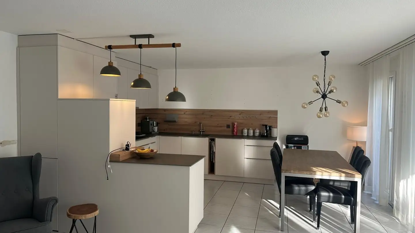 Appartement à louer - 8117 Fällanden