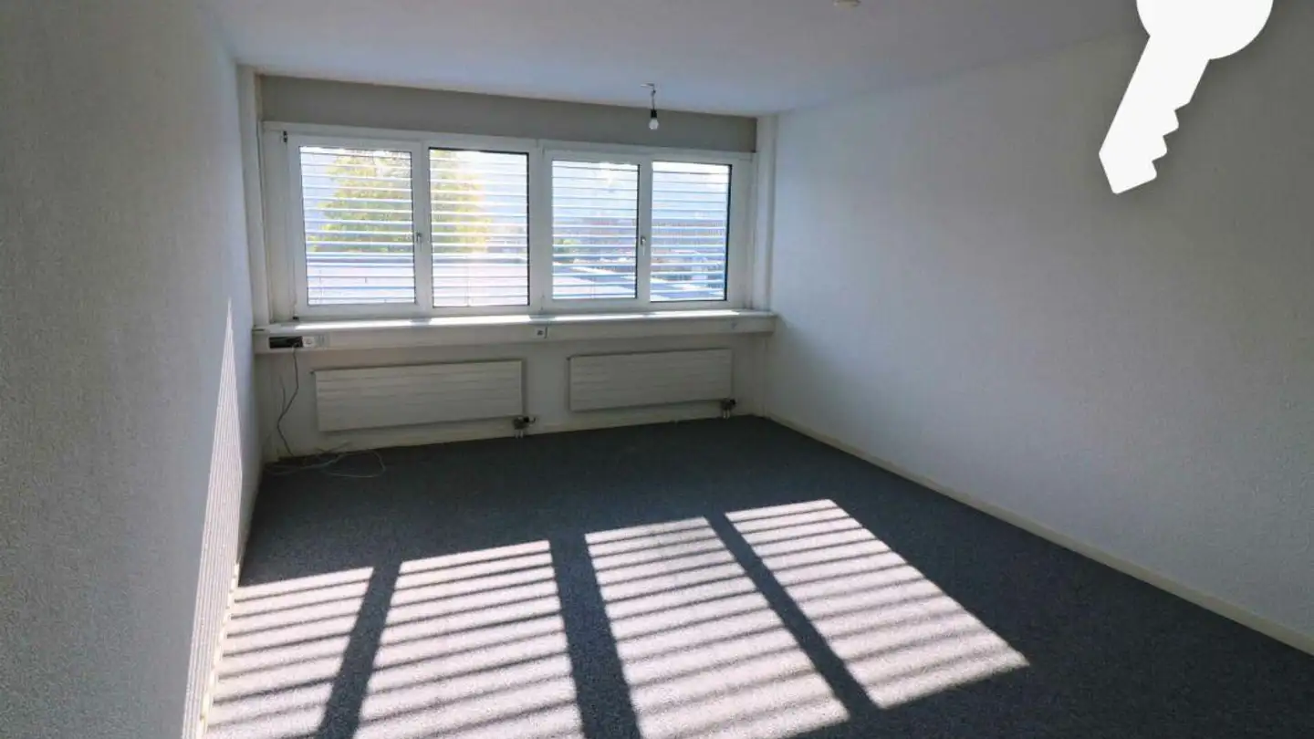 Bureau à louer - Gewerbestrasse 2, 4528 Zuchwil - Photo 2