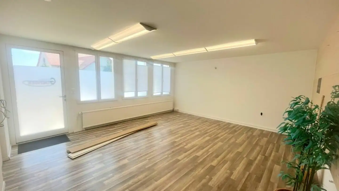 Commerciale in affitto - Solothurnstrasse 62, 4702 Oensingen - Foto 2