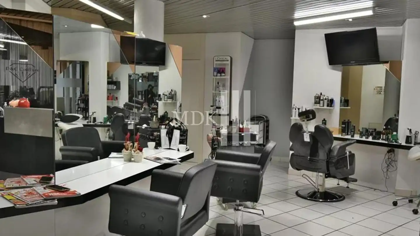 Mischgenutztes Gebäude mieten - Rue De Venise 3b, 1870 Monthey - Foto 4