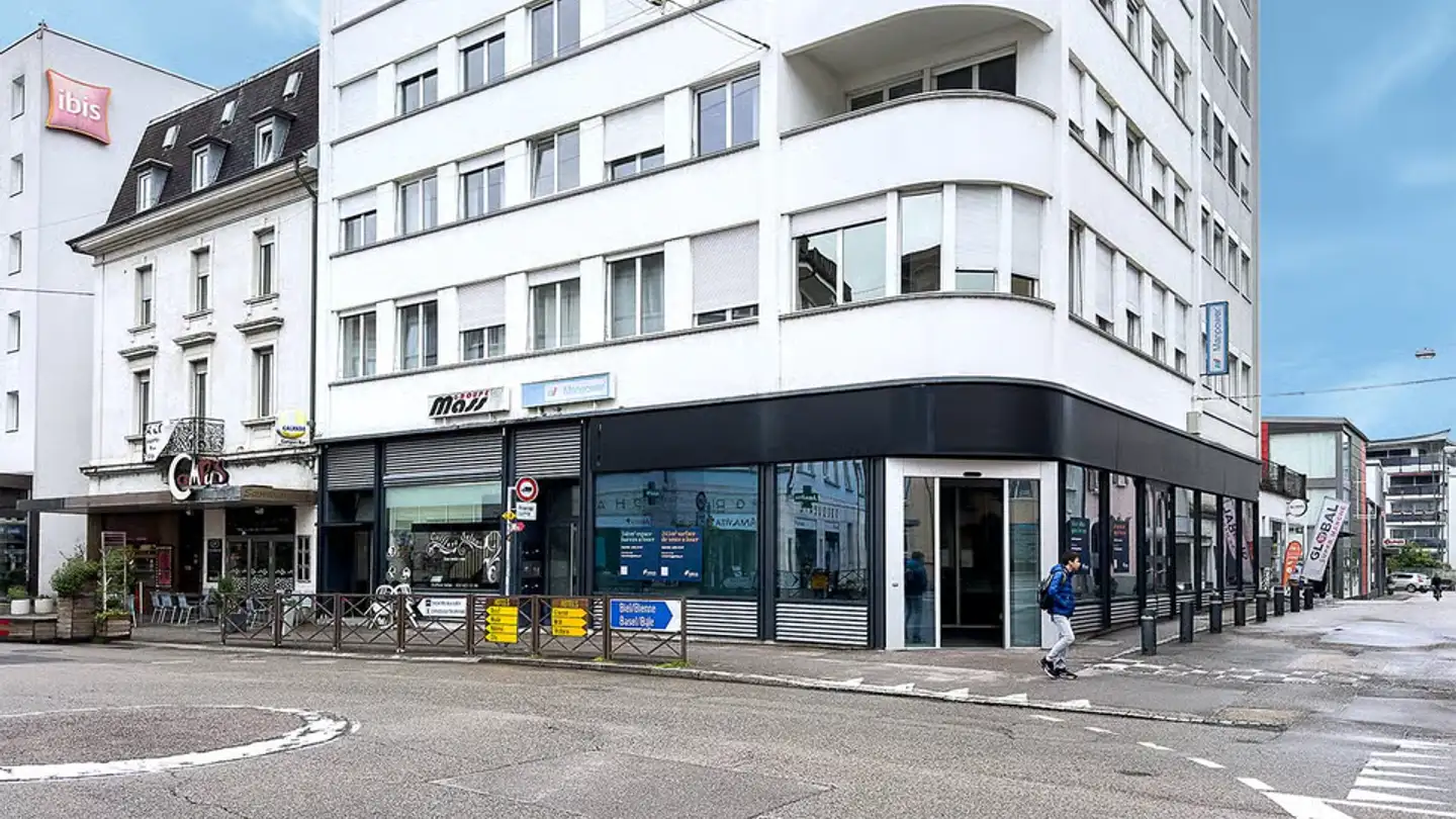 Gewerbe mieten - Avenue De La Gare 41, 2800 Delémont