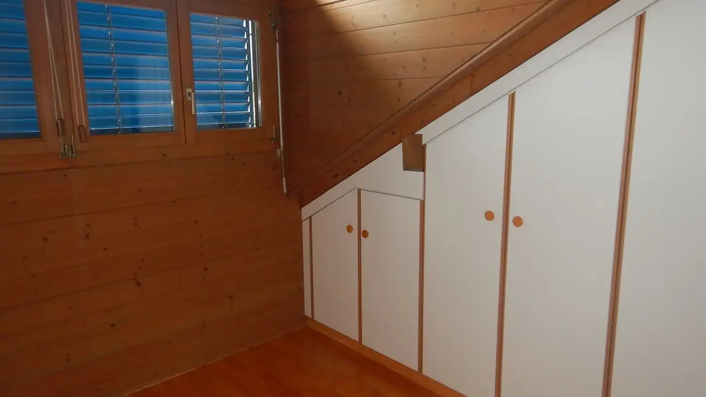 Attic flat for rent - Steindlerstrasse 9, 3800 Unterseen - Photo 3