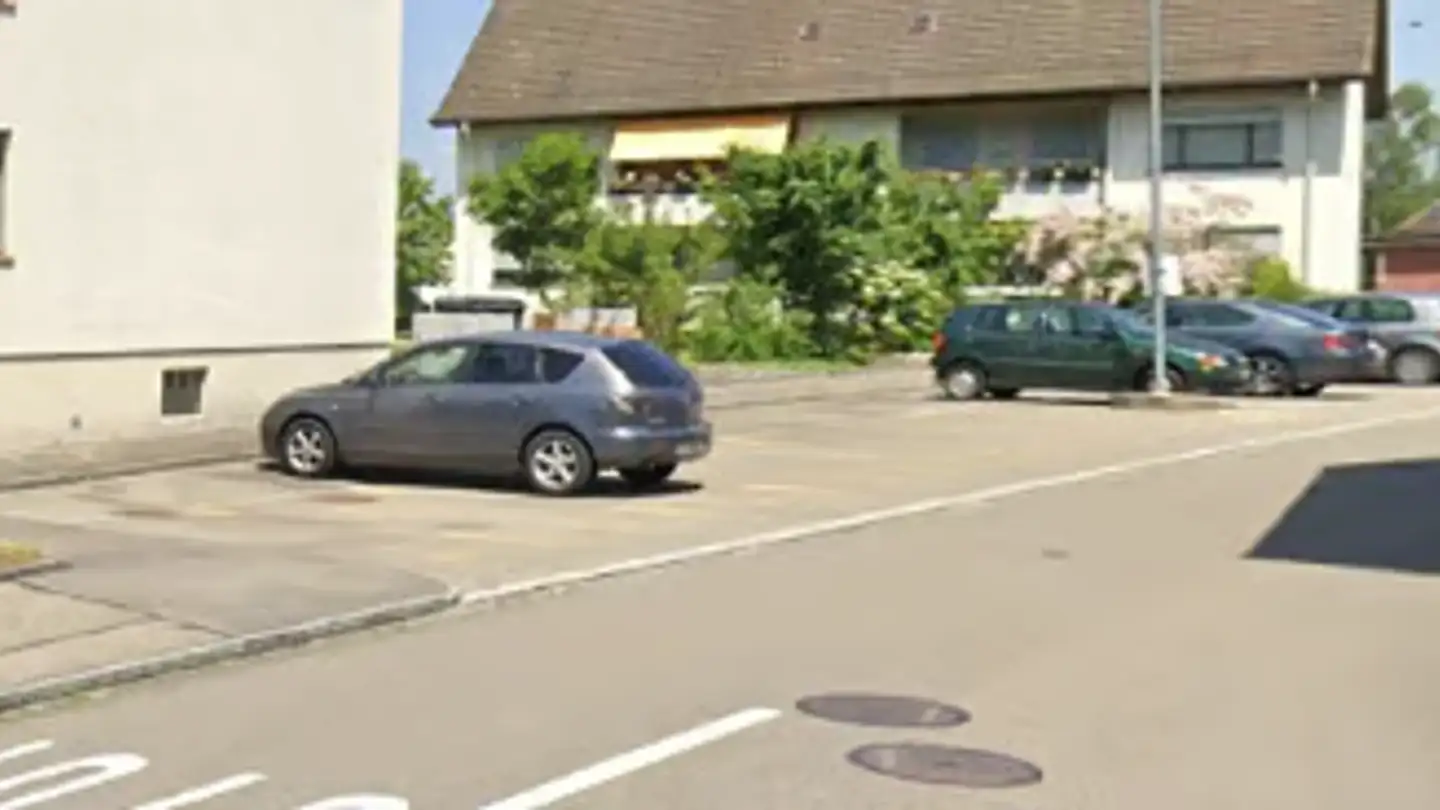 Outdoor parking space for rent - Sonneckstrasse 2, 8462 Rheinau