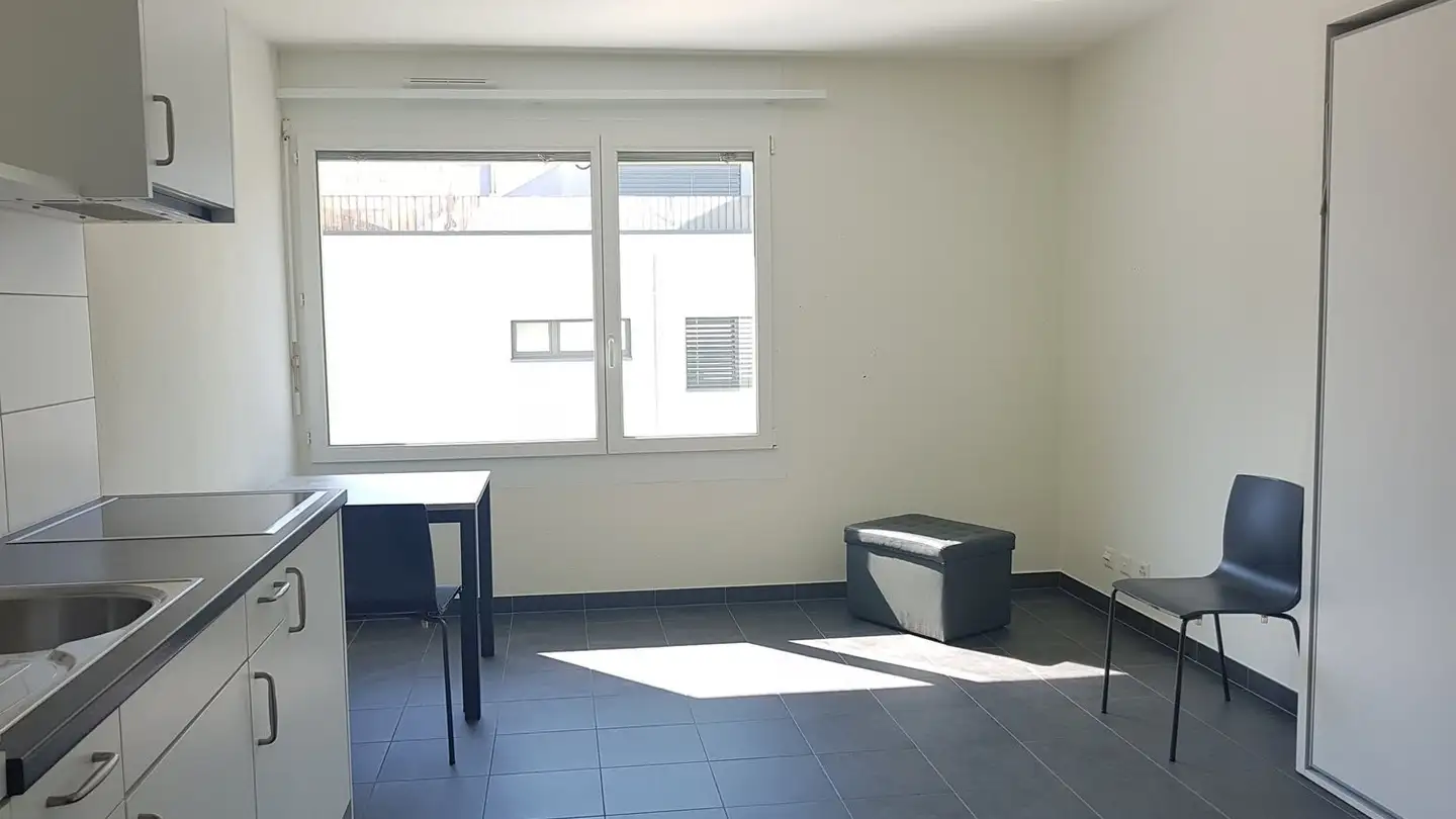 Studio à louer - Avenue Maurice-Troillet 111, 1950 Sion - Photo 2