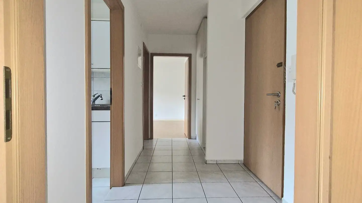Chambre à louer - Binningerstrasse 37, 4142 Münchenstein