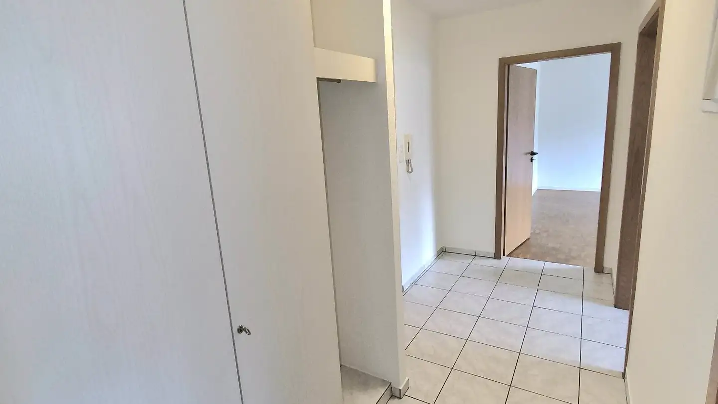 Stanza singola in affitto - Binningerstrasse 37, 4142 Münchenstein - Photo 2