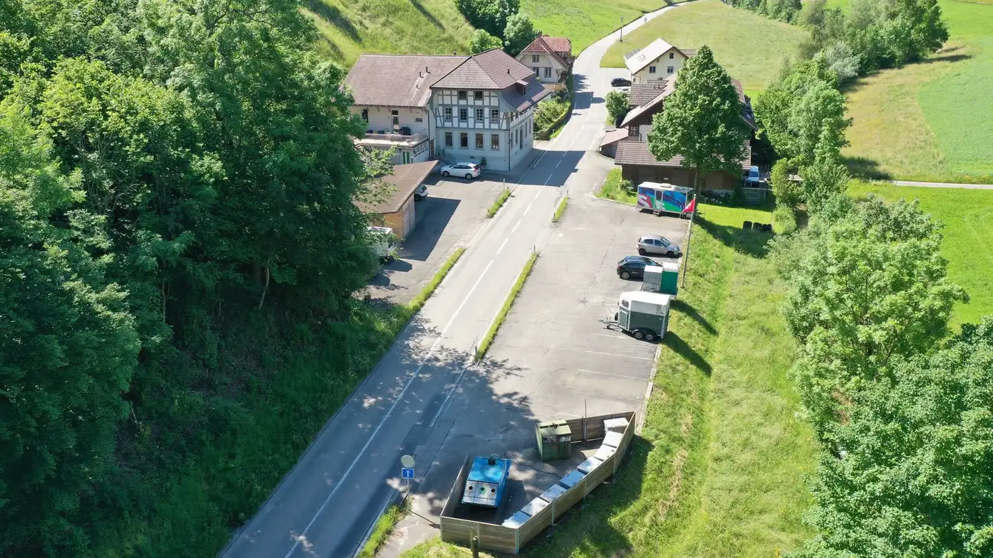 Parkplatz im Freien mieten - Dorfstrasse 231, 3433 Schwanden im Emmental