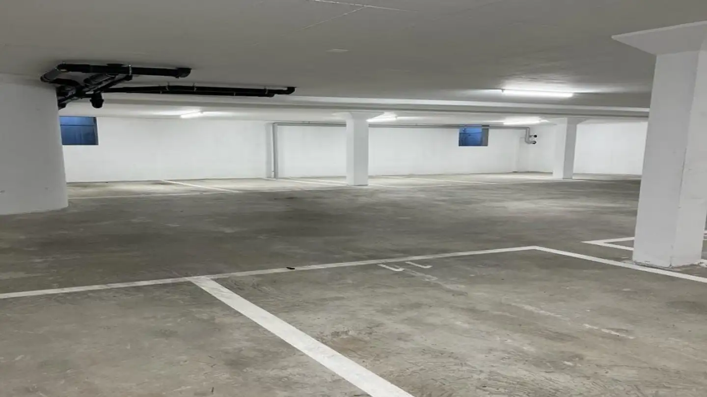 Parkplatz im Freien mieten - Bahnhofstrasse 27, 4402 Frenkendorf - Foto 2